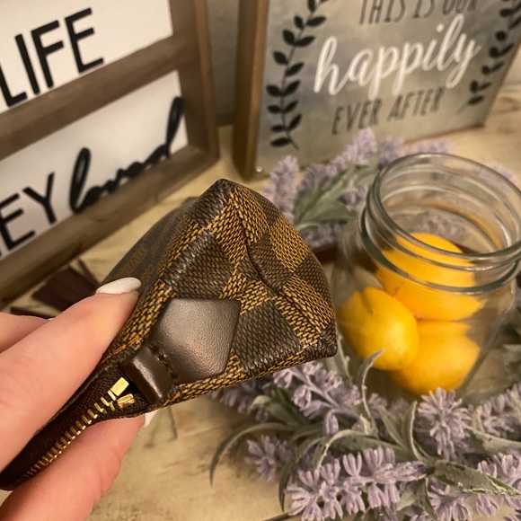 Authentic LV Crossbody ❌SOLD❌ - Picture 7 of 10